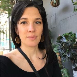 Meet your Posher, Liz